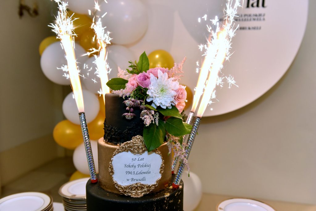 🎂JUBILEUSZ 50 LECIA SZKOŁY – NIECH ŻYJE NASZA DROGA JUBILATKA💝💝💝