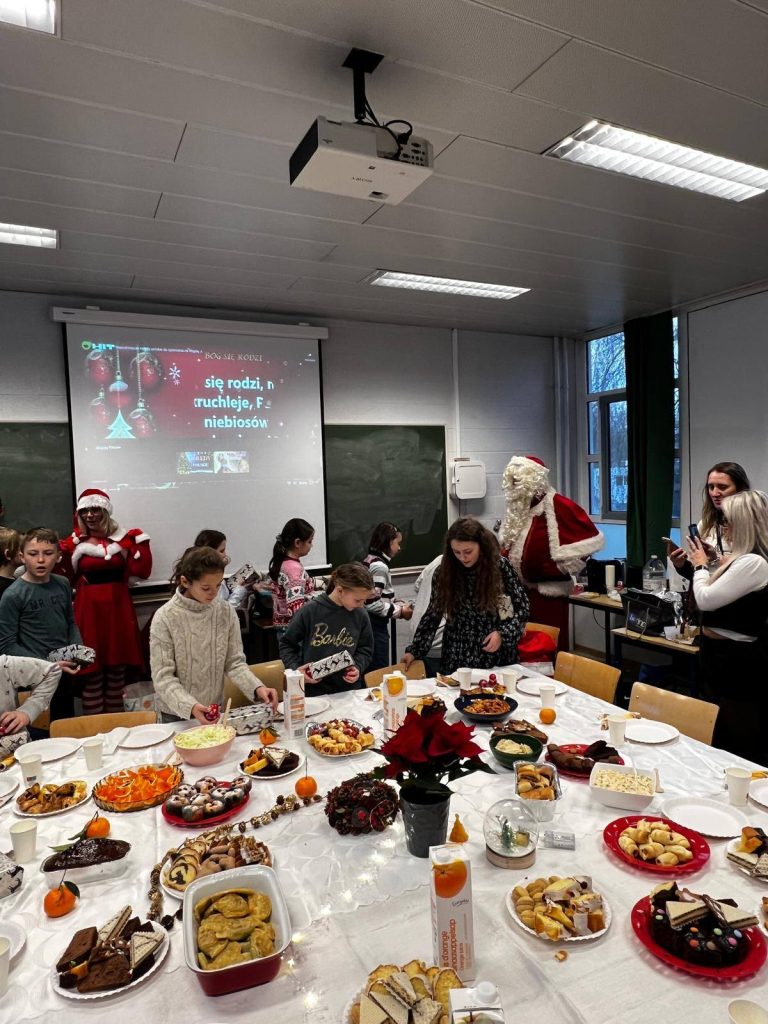 Gdy kolęda łączy pokolenia  🎄🎶❤️