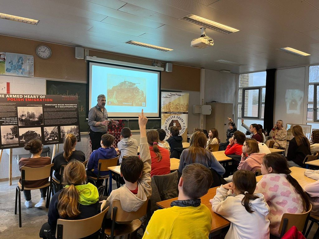 Od Renault FT-17 do Dywizji Maczka – spotkanie z historią 🏗️🪖